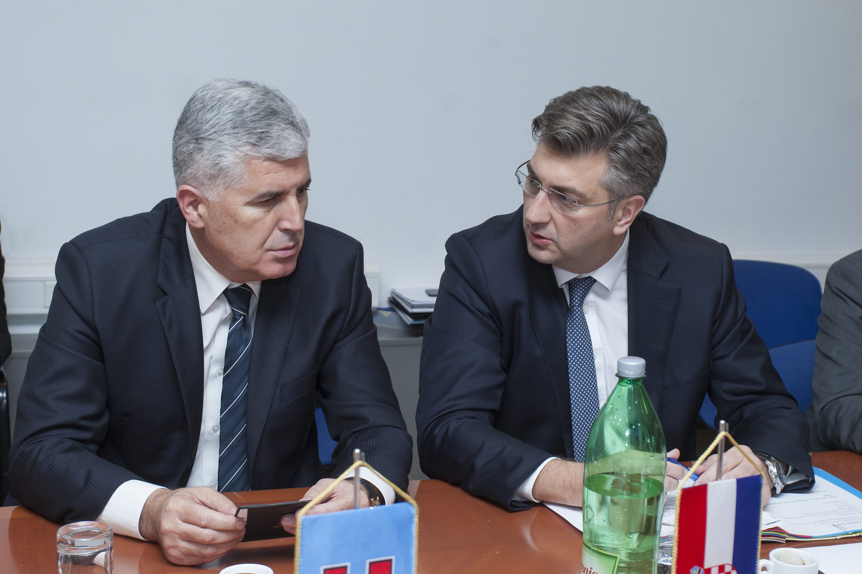 hdz_sjednica14-071116