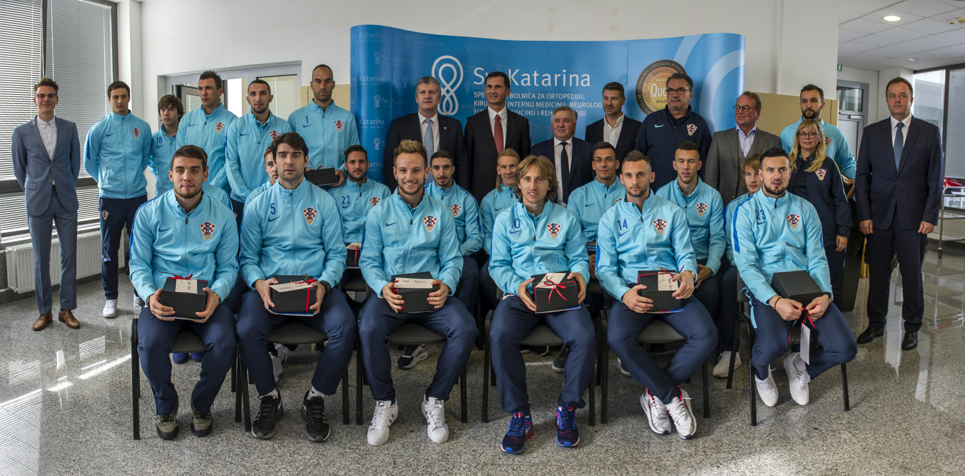 Zajednička fotografija s HNS-om