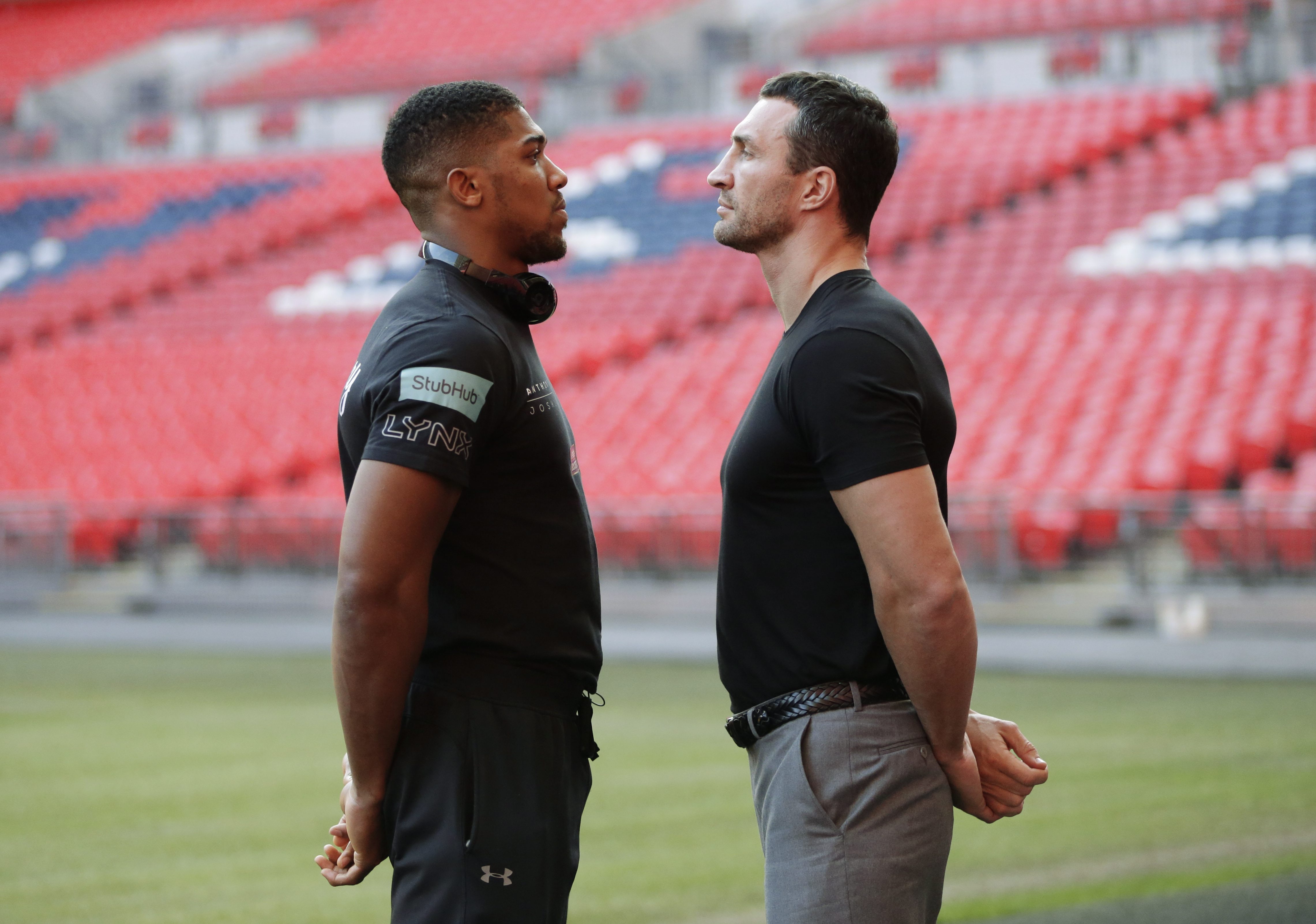 Kličko i Joshua Wembley