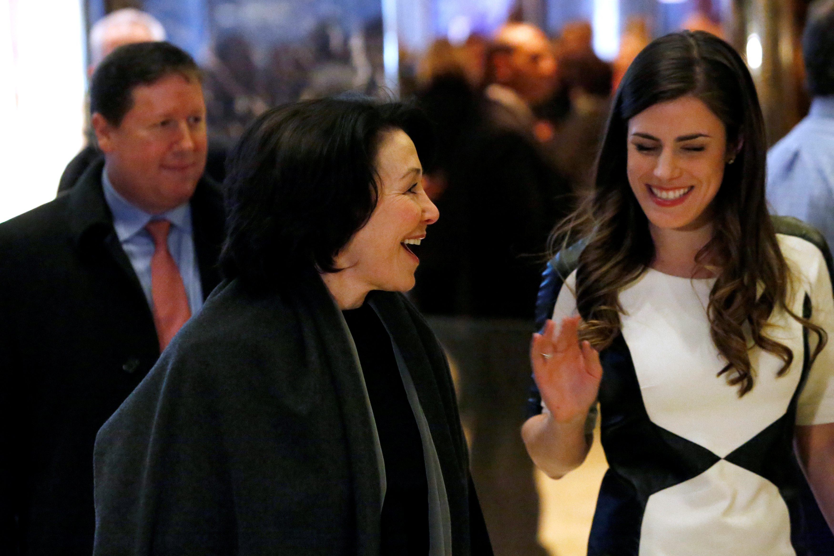 2016-12-14T213707Z_1717051027_RC1B55E87ED0_RTRMADP_3_USA-TRUMP