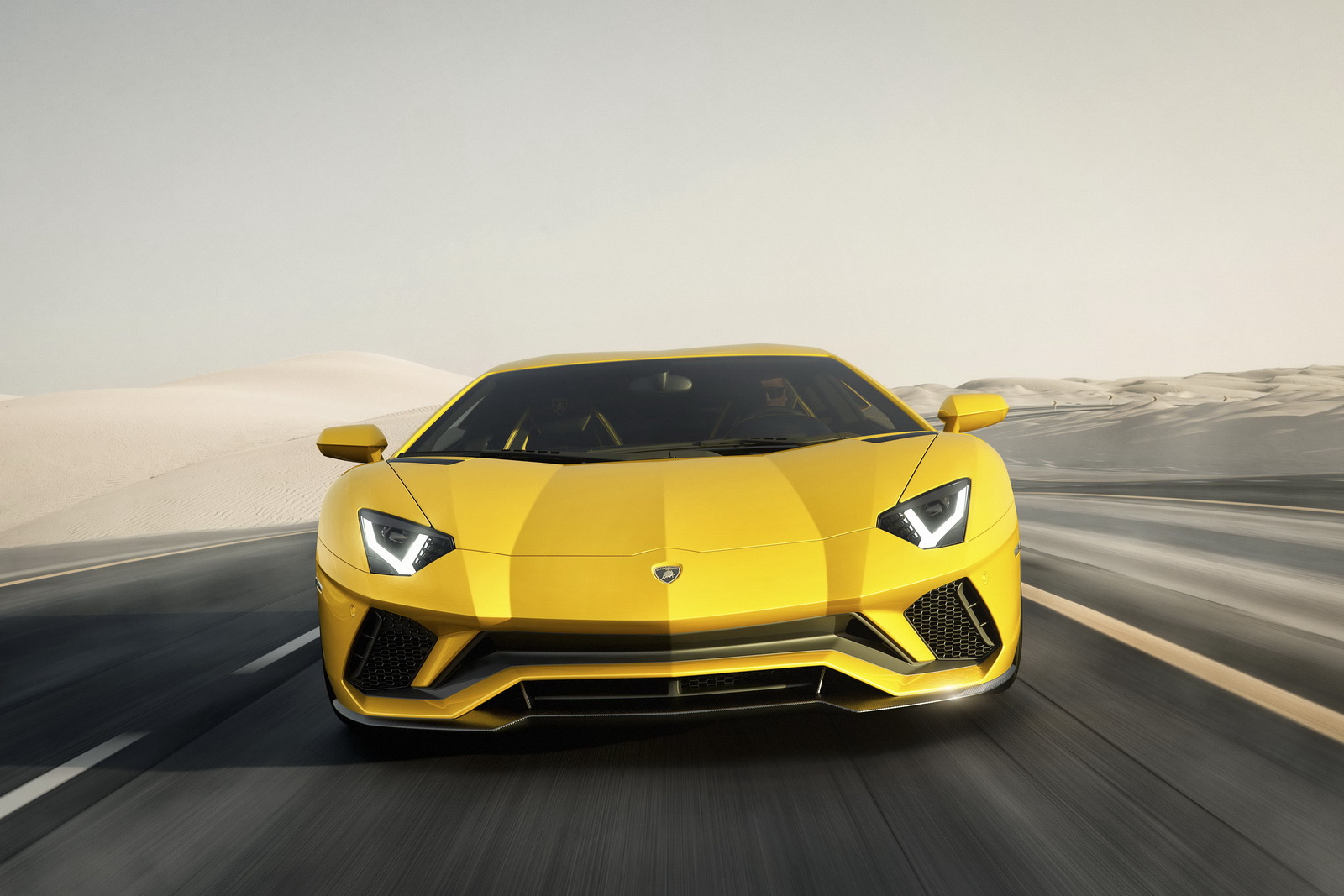 2017-lamborghini-aventador-s-1