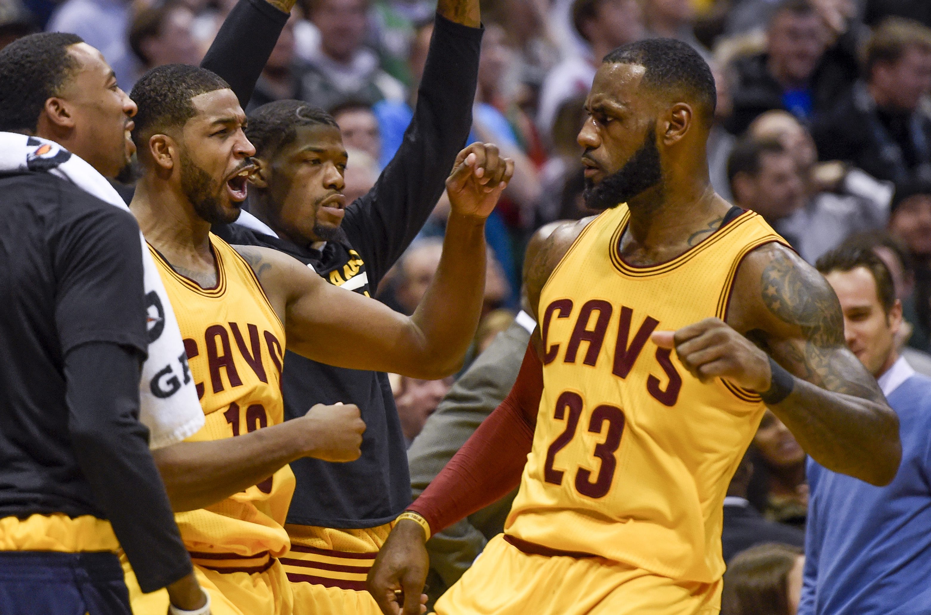 2016-12-21T040342Z_1703175510_NOCID_RTRMADP_3_NBA-CLEVELAND-CAVALIERS-AT-MILWAUKEE-BUCKS
