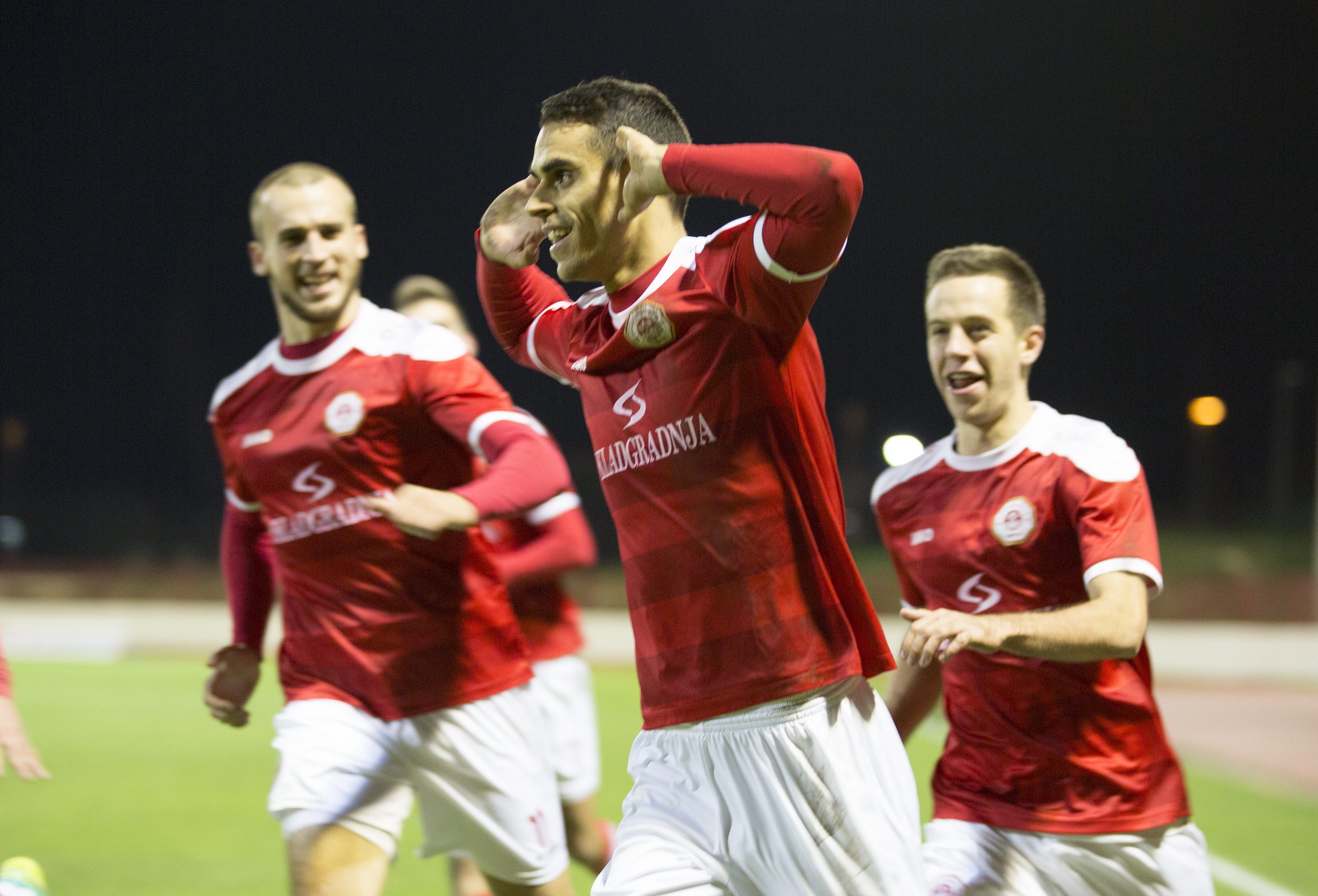 split_hajduk13-301116