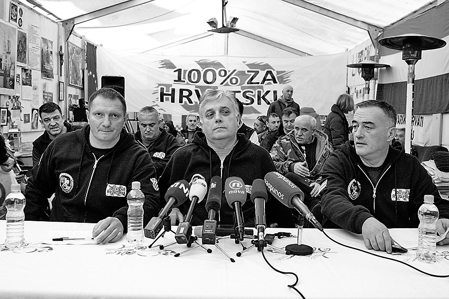 98454-127160-satorasi_press11-280116