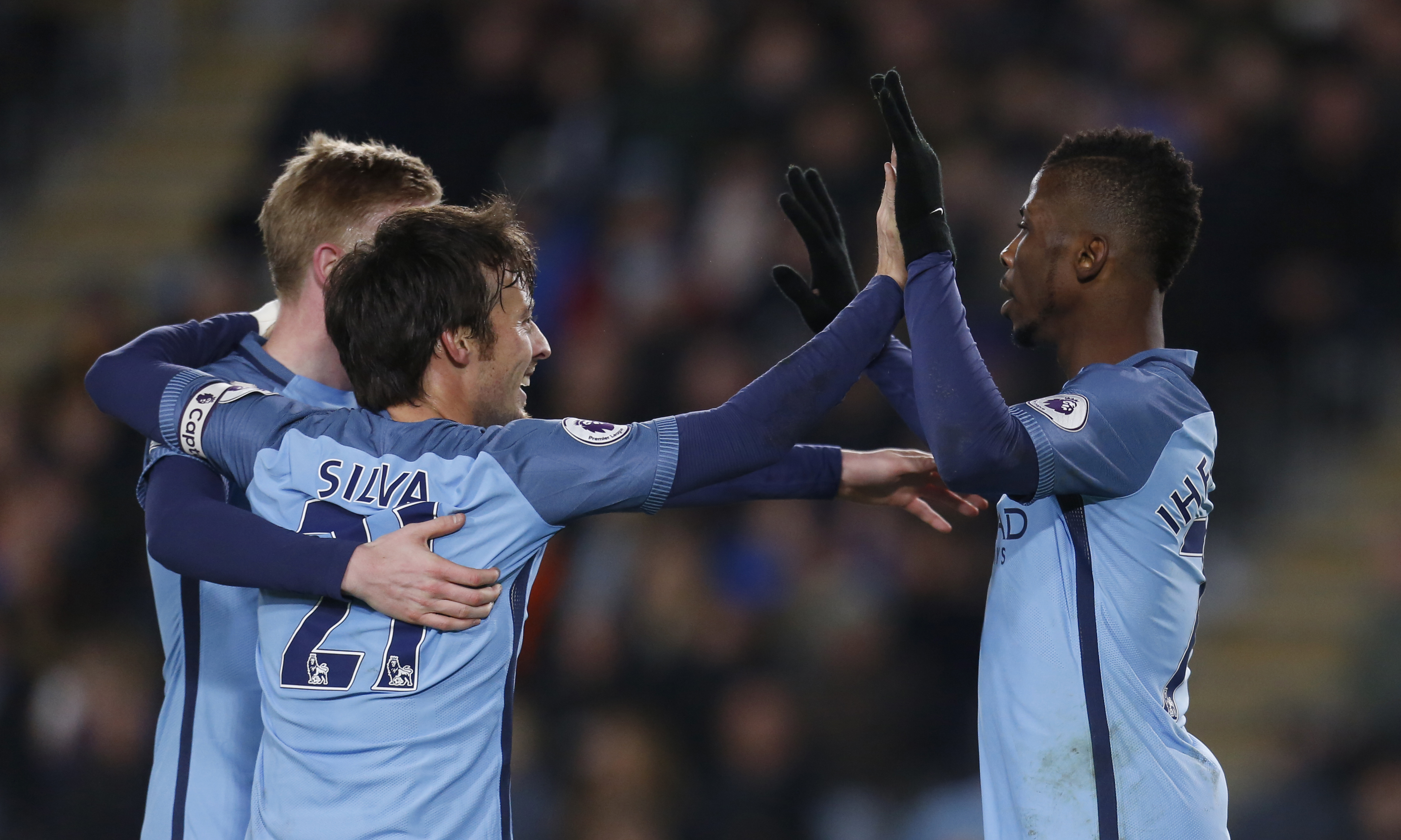 2016-12-26T190532Z_125780732_MT1ACI14711528_RTRMADP_3_SOCCER-ENGLAND-HUL-MCI