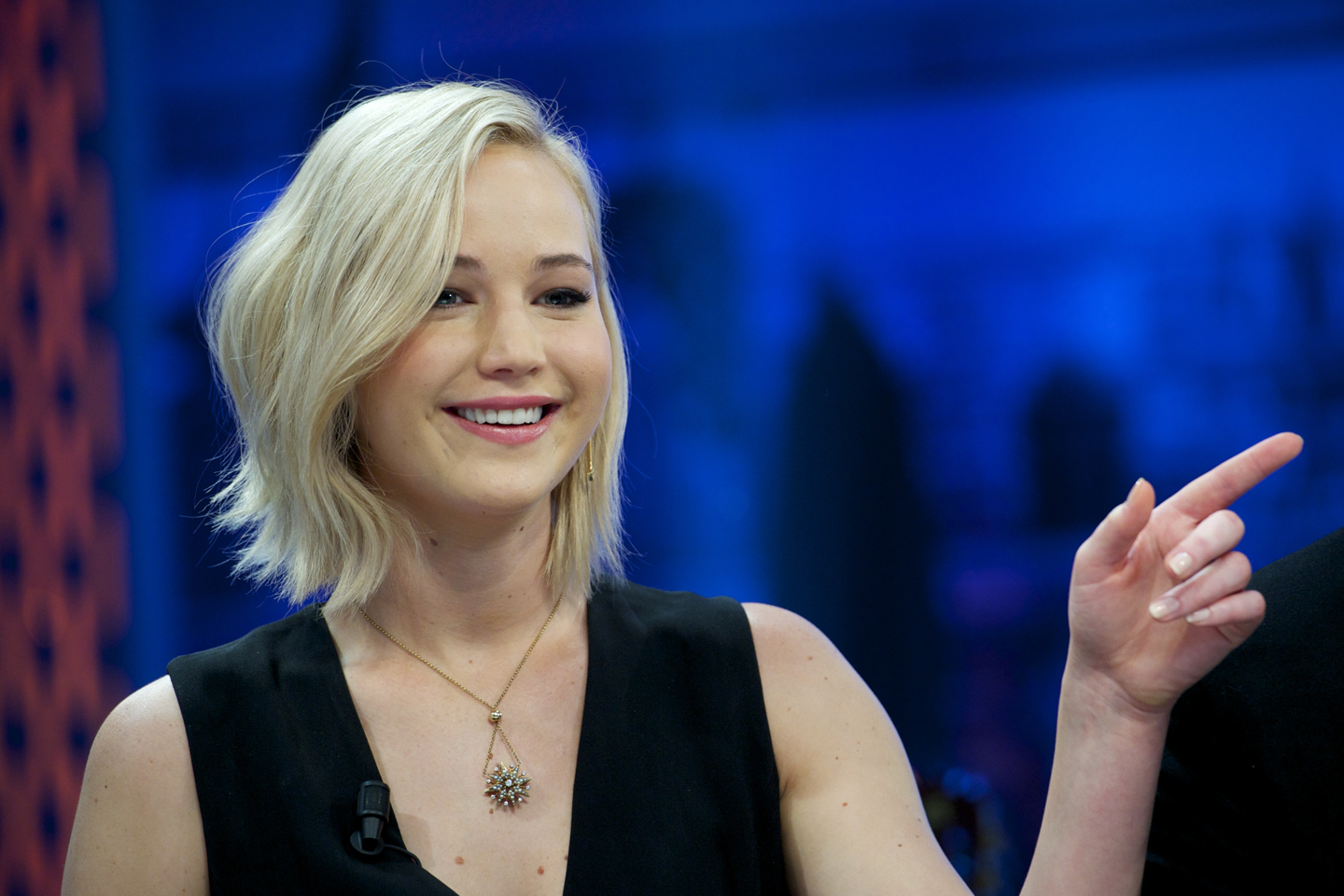 jennifer-lawrence-naslovna