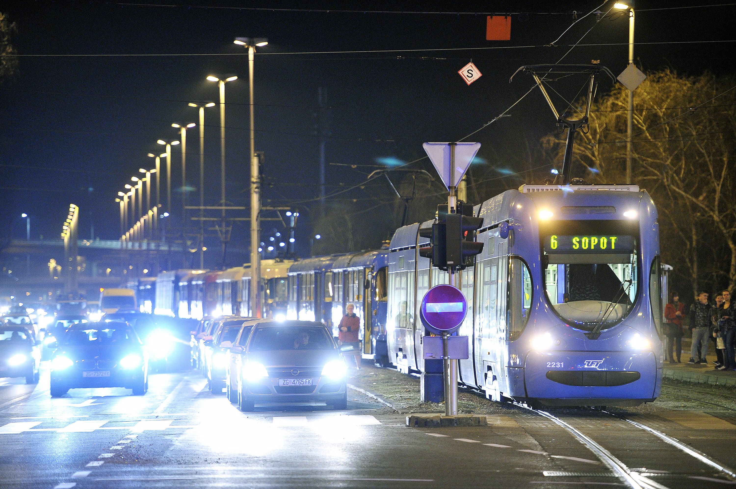 nesreca_tramvaja8-010216