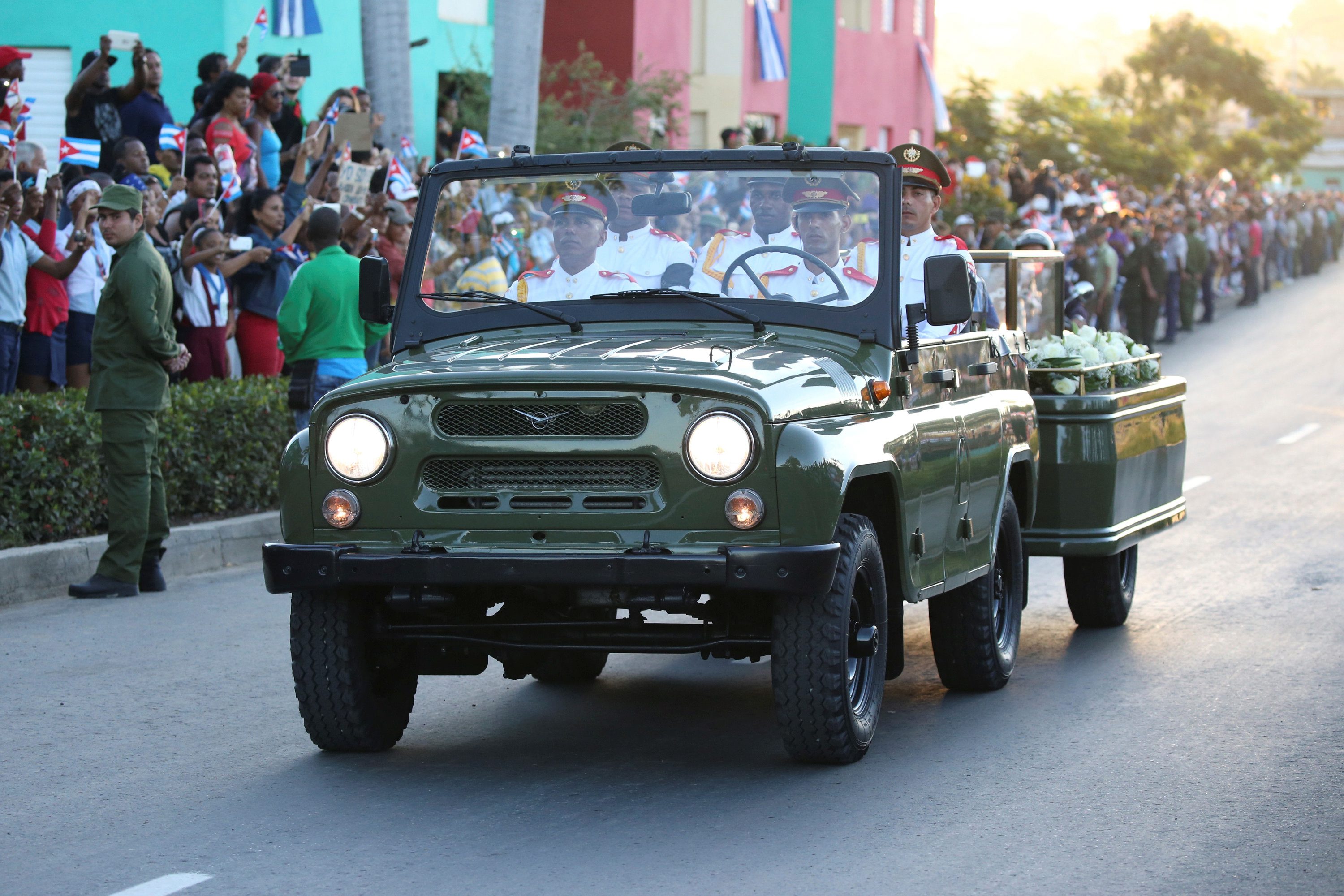 2016-12-04T130650Z_712902328_RC19B2DEFA60_RTRMADP_3_CUBA-FIDEL