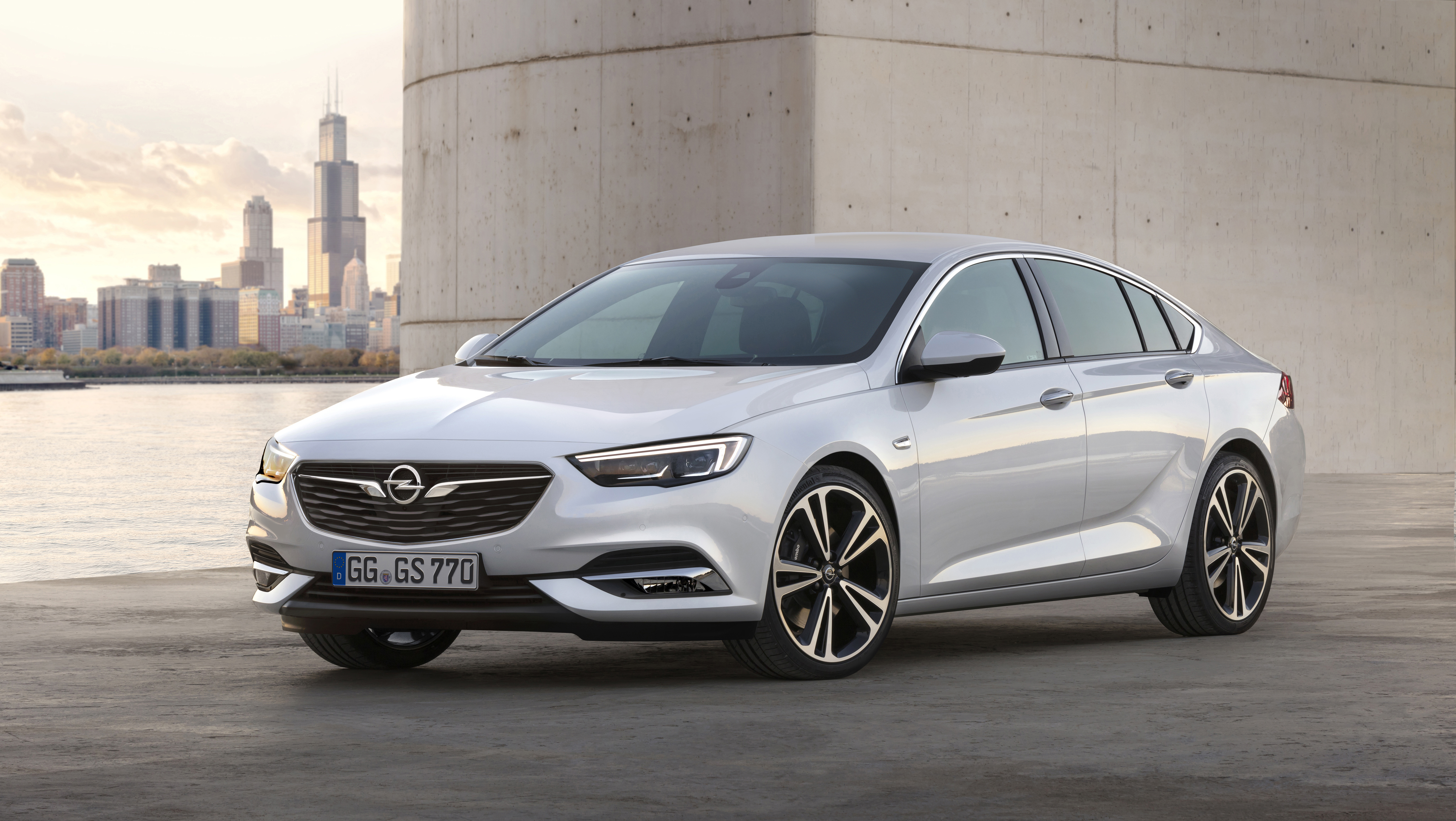 Opel-Insignia-Grand-Sport-304401