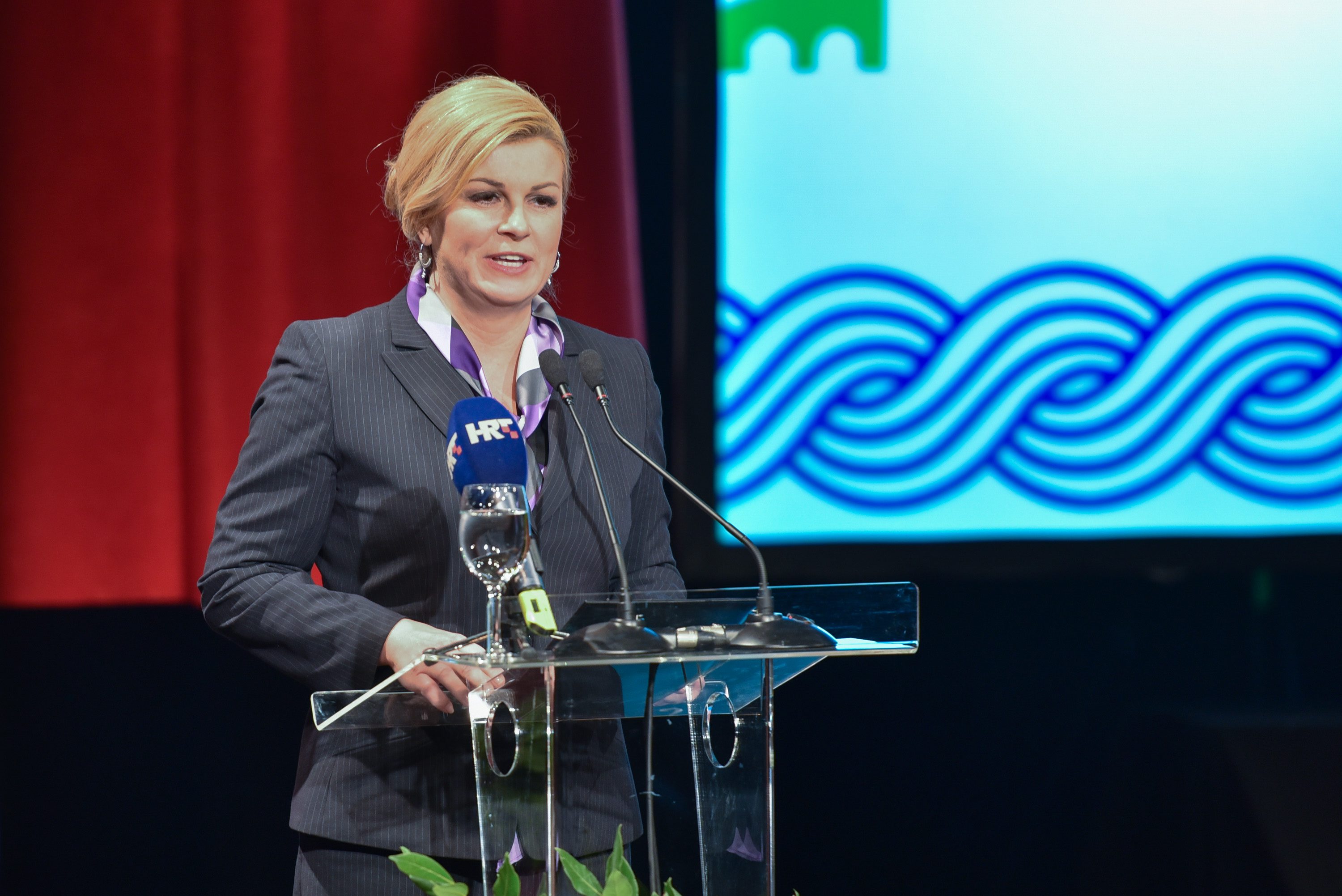 svecana_akademija20-061216