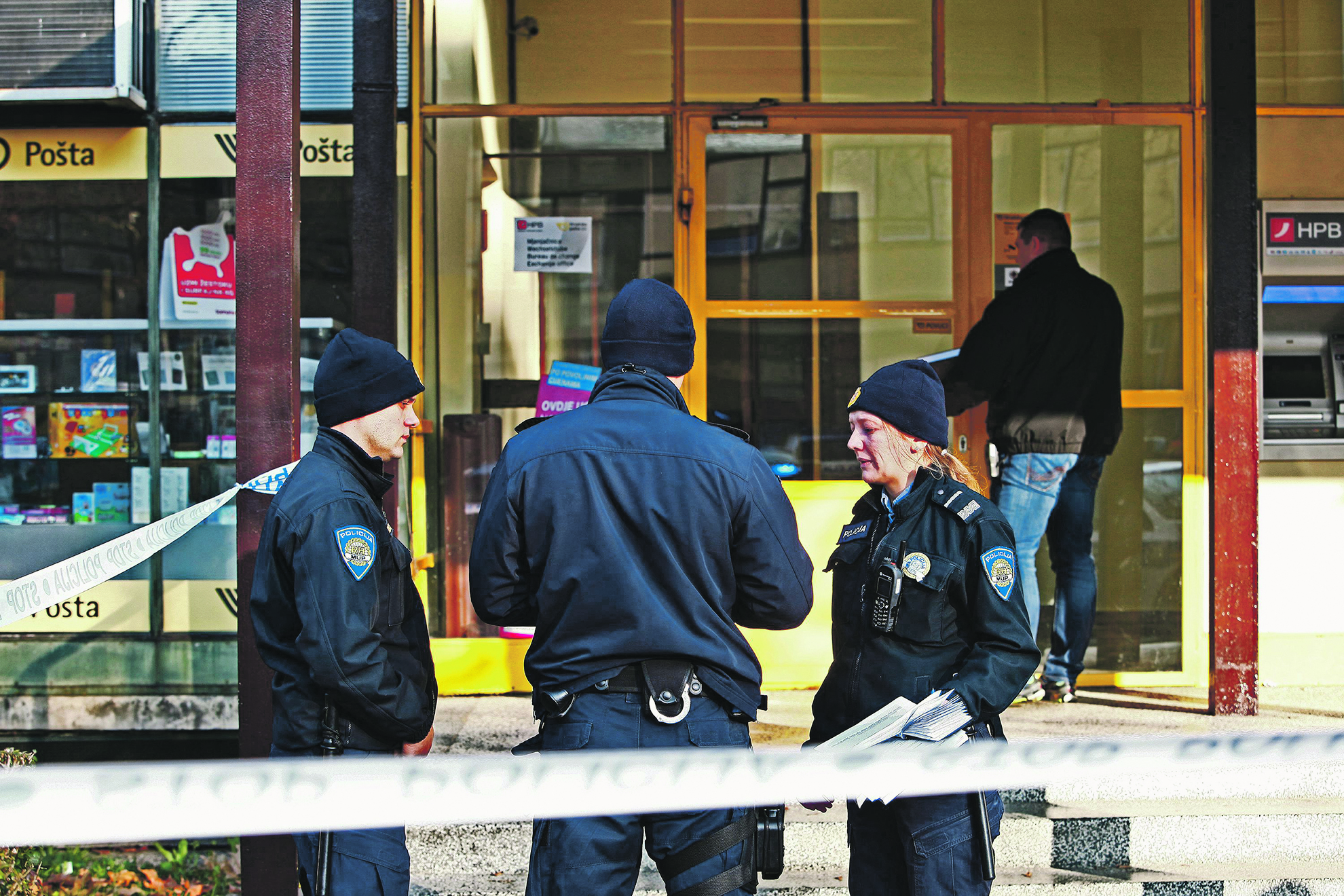 pljacka_posta1-071216