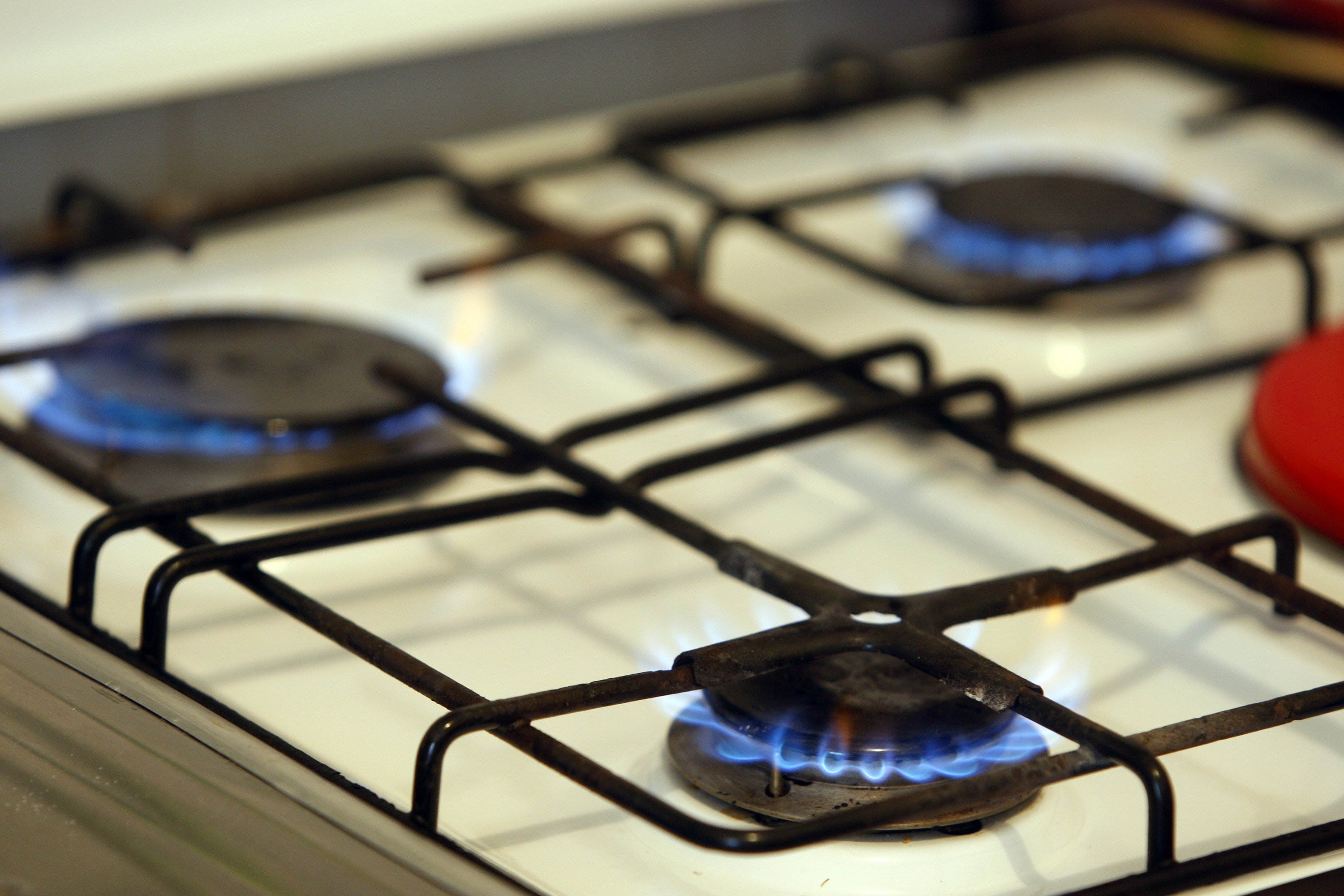 Razlog sniženja cijena plina je znatan pad veleprodajnih cijena u Europi. 