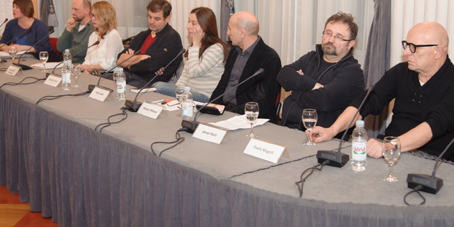 Zagreb, 010316Novinarski dom, Perkovceva 2.Inicijatica Kulturnjaci 2016 organizirala je protestnu tribinu Zasto smo potpisali na kojoj su se okupili potpisnici apela i zainteresirani gradjani, a na kojoj se govorilo o razlozima za smjenu ministra Zlatka Hasanbegovica.Na fotografiji: govornici.Foto: Livio Andrijic / CROPIX