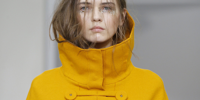 A model presents a creation by Japanese designer Atsuro Tayama as part of his Fall/Winter 2016/2017 women's ready-to-wear collection in Paris, France, March 2, 2016. REUTERS/Gonzalo Fuentes