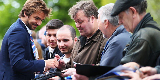 LONDON, ENGLAND - APRIL 25:  Niko Kranjcar of QPR signs autographs prior to the Barclays Premier League match between Queens Park Rangers and West Ham United at Loftus Road on April 25, 2015 in London, England.  (Photo by Clive Rose/Getty Images)