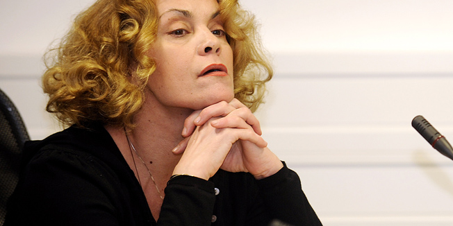 Zagreb, 220310. Prisavlje.Sastanak programskog vijeca HRT-a povodom izbora novog ravnatelja. Na slici: Anja Sovagovic Despot hrvatska glumica i clanica vijeca HRT-a, pored prazna stolica sa kandidatom za ravnatelja Josipa Popovca.Foto: Drago Sopta / CROPIX