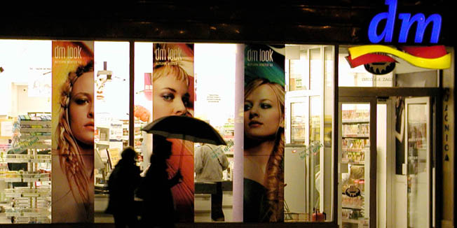 zagreb,101002kvaternikov trg1-ducan drogerie markt koji bi zbog neplacanja struje uskoro mogao ostati u mrakufoto: tomislav jankovic-zag-