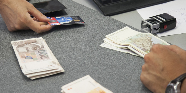 Split, 190814.Ilustracije iz Splitske banke.Foto: Marijo Basic / CROPIX