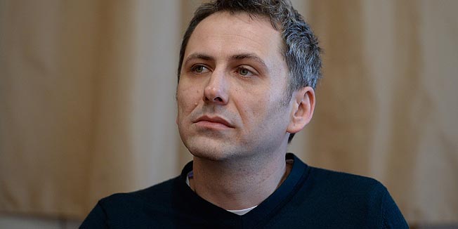 Zagreb, 120316.Konferencija za novinare Antifasisticke lige RH povodom proslotjednih provala - poruka intendantu rijeckog HNK-a Oliveru Frljicu. Tijekom protekloga vikenda provaljeno je u Frljicev stan i stan njegove djevojke u Zagrebu.Na fotografiji: Oliver Frljic.Foto: Goran Mehkek / CROPIX