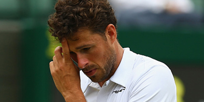 LONDON, ENGLAND - JULY 02:  Robin Haase of Netherlands reacts during his Gentlemen's Singles second round match against Andy Murray of Great Britain during day four of the Wimbledon Lawn Tennis Championships at the All England Lawn Tennis and Croquet Club on July 2, 2015 in London, England.  (Photo by Clive Brunskill/Getty Images)