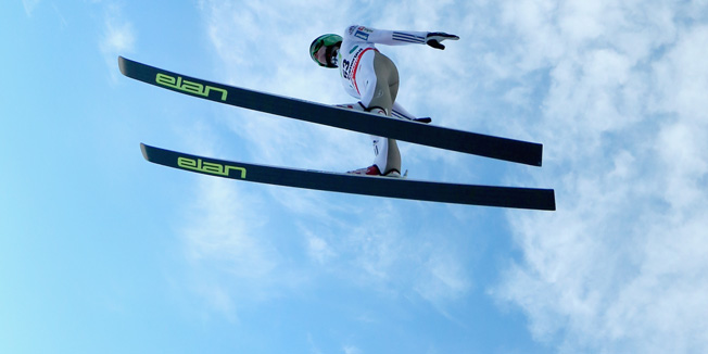 BAD MITTERNDORF, AUSTRIA - JANUARY 14:  Peter Prevc of Slovenia competes at the qualification round for the FIS Ski Flying World Championship 2016 during day 1 at the Kulm on January 14, 2016 in Bad Mitterndorf, Austria.  (Photo by Alexander Hassenstein/Bongarts/Getty Images)