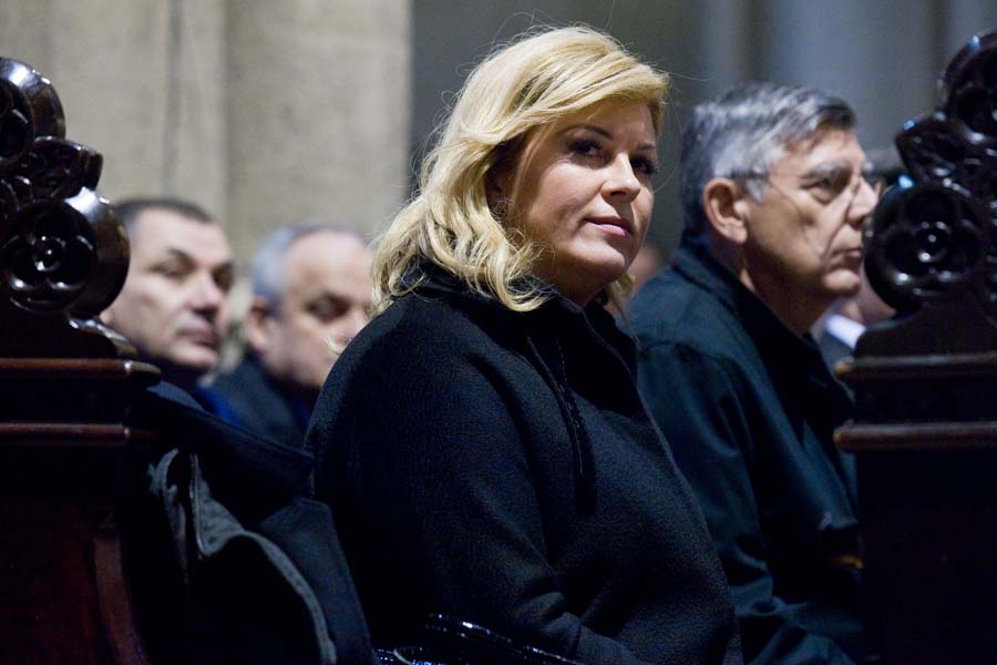 Zagreb, 100216.Centar grada.Svecano euharistijsko slavlje u povodu Stepinceva u Katedrali, vodio je zagrebacki nadbiskup kardinal Josip Bozanic.Na fotografiji: Kolinda Grabar Kitarovic.Foto: Darko Tomas / CROPIX