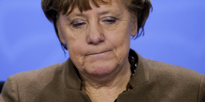 German Chancellor Angela Merkel reacts as she addresses a news conference after a meeting with state premiers at the Chancellery in Berlin, Germany, January 28, 2016.      REUTERS/Fabrizio Bensch