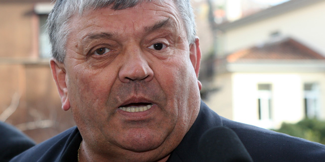 Rijeka, 060208.Pedesetosmogodisnji licki poduzetnik Josip Joso Mraovic na ulasku u Zupanijski sud u Rijeci gdje mu se sudi zbog silovanja dvadesetosmogodisnje americke kosarkasice Illisha Maria Jarrett. Sutkinja Zupanijskog suda u Rijeci trebala je donijeti presudu, no donjet ce je sutra ujutro.Foto: Tea Cimas / Cropix