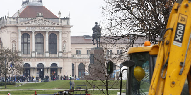Zagreb, 190216.Trg kralja Tomislava.Gradonacelnik Milan Bandic odrzao je press konferenciju kojom je najavio pocetak radova na Tomislavcu.Foto: Damjan Tadic / CROPIX