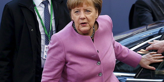 German Chancellor Angela Merkel arrives for a European Union leaders summit addressing the talks about the so-called Brexit and the migrants crisis in Brussels, Belgium, February 19, 2016. REUTERS/Francois Lenoir