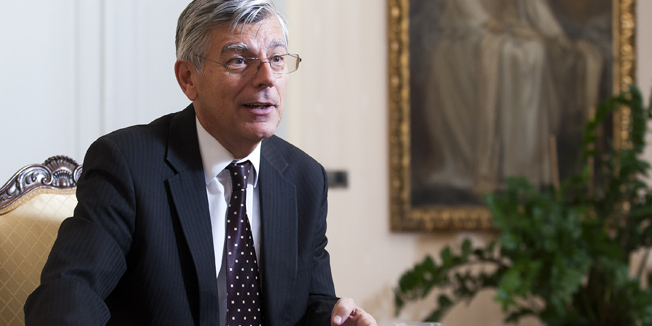 Zagreb, 301215.Sabor RH.Novi predsjednik Sabora RH Zeljko Reiner u svom uredu.Na fotografiji: Zeljko Reiner.Foto: Tomislav Kristo / CROPIX