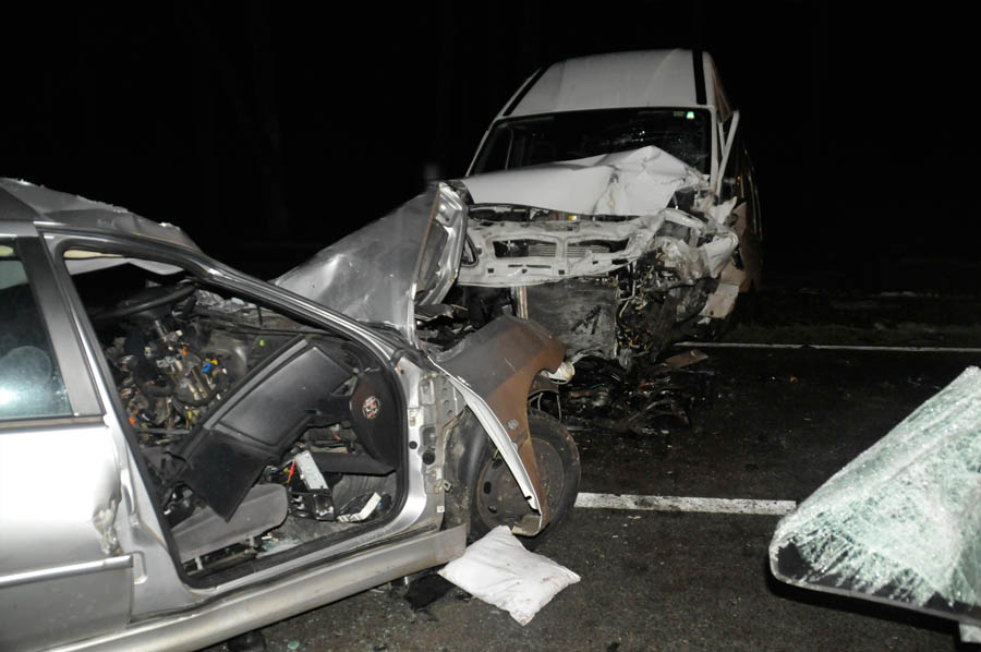Nasice, 241212.U teskoj prometnoj nesreci kod Donje Moticine, koju je uzrokovala divljac, poginuo 22.-godisnjak.Foto: Ivan Cosic / CROPIX