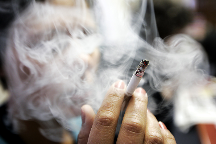 Osijek, 050509.Ilustracija za Zakon o pusenju u ugostiteljskim objektima koji sutra stupa na snagu.Foto: Vlado Kos / Cropix