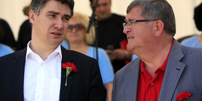 Ronjgi, 010512.Proslava 1. svibnja, Medjunarodnog praznika rada i ove je godine tradicionalno odrzana u Ronjgima u organizaciji SDP-a. Proslavi je prisustvovao i premijer RH Zoran Milanovic. Na slici: Zoran Milanovic i Vojko Obersnel.Foto: Tea Cimas / Cropix