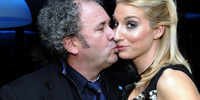 - 2011. U FOTOGRAFIJAMA CROPIX-A - Split, 241111.U gradskoj luci otvoren impozantni louge bar, restoran,  music club, pizzeria 