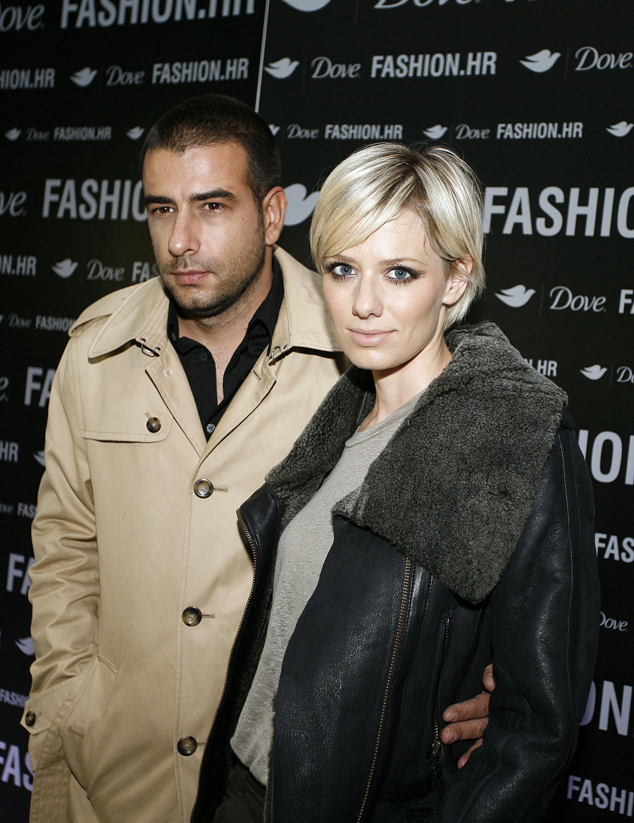 Zagreb, 180910.MSU ( Muzej suvremene umjetosti ).Dove Fashion Week. Na slici Janko Volaric Popovic i Jelena Veljaca.Foto: Nina Djurdjevic / CROPIX