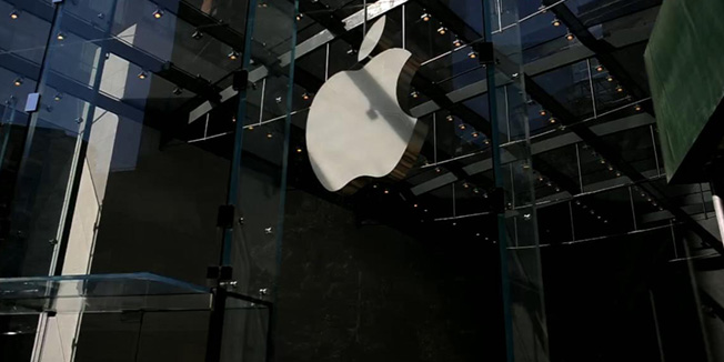 The Apple logo outside of a flagship store in New York October 6, 2011. Apple CEO and co-founder Steve Jobs, 56,  passed away October 5, 2011 after a long battle with pancreatic cancer.