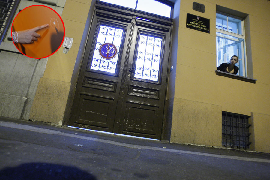 Zagreb, 121011.Nepoznati muskarac u Gajevoj 28 ispalio je hitac iz vatrenog oruzja, na drugog muskarca, a metak je zavrsio u zidu Ucenickog doma Ante Bruno Busic. Foto: Goran Mehkek / CROPIX