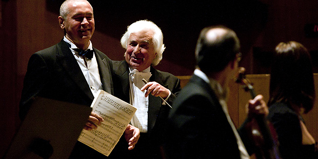 Zagreb, 061111.Ivo Pogorelic i Zagrebacka filharmonija odrzali su veceras koncert u KD Vatroslav Lisinski.Na slici: Ivo Pogorelic i dirigent Dmitrij Kitajenko.Foto: Neja Markicevic / CROPIX