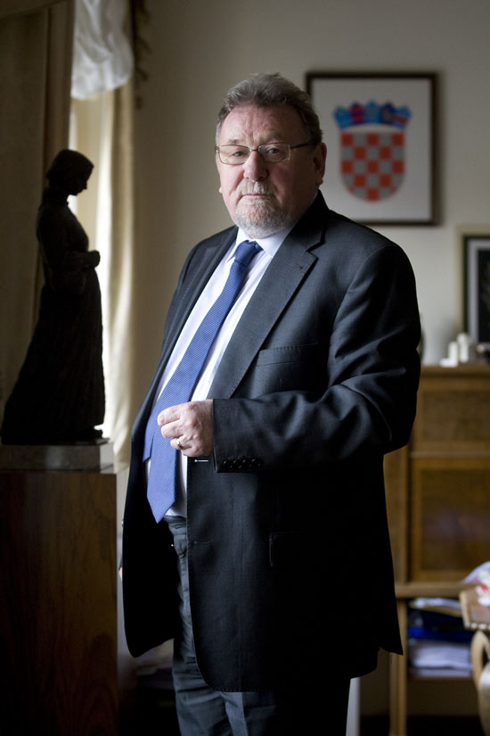 Zagreb, 061211.Sabor.Markov trg.Intervju s Vladimirom Seksom.Foto: Goran Mehkek / Cropix *** Local Caption *** 