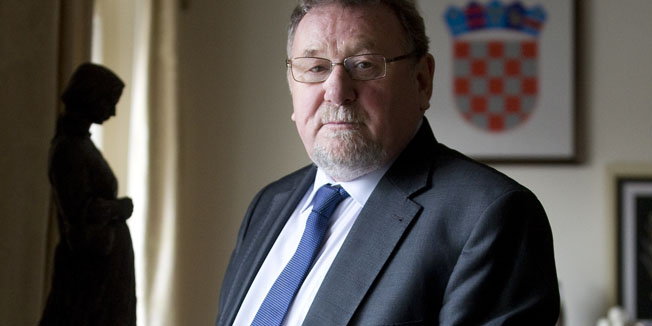 Zagreb, 061211.Sabor.Markov trg.Intervju s Vladimirom Seksom.Foto: Goran Mehkek / Cropix *** Local Caption *** 