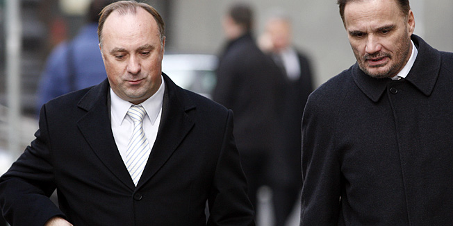 Zagreb, 121211.Zupanijski sud na Zrinjevcu,Sudjenje u aferi PodravkaOptuzeni Damir Polancec dolazi na sudjenje u pratnji odvjetnika Ante Nobila.Foto: Damjan Tadic / CROPIX