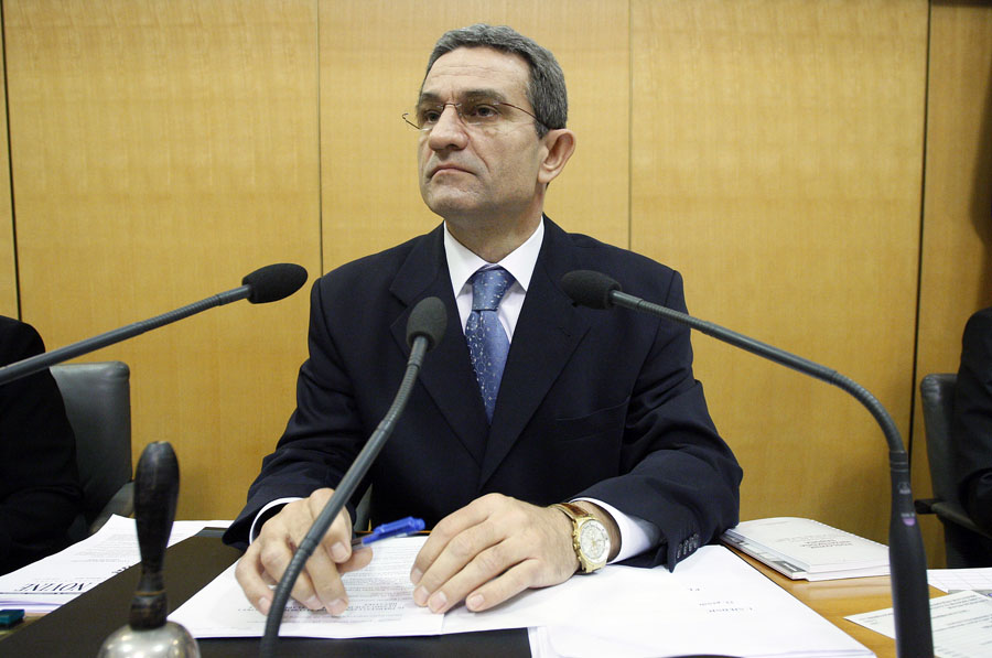 Zagreb, 231211.Hrvatski Sabor u nastavku izvanredne sjednice glasuje o povjerenju novoj Vladi Zorana Milanovica. Na slici: predsjednik Sabora Boris Sprem.Foto: Davor Pongracic / CROPIX