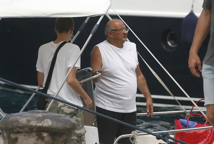 Hvar, 090811.Umirovljeni general Ivan Cermak na Hvarskoj rivi.Foto: Damjan Tadic / CROPIX