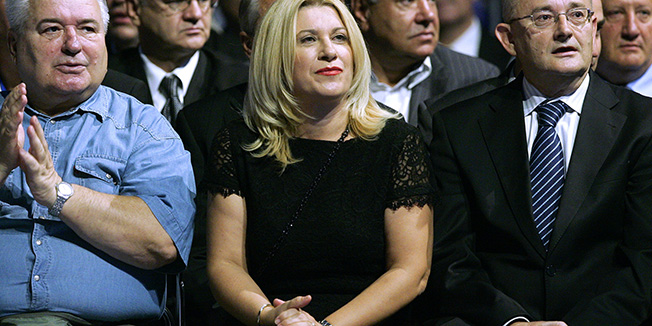 Zagreb, 170911.Arena Zagreb.Hrvatska demokratska zajednica (HDZ) odrzala je 14. Opci sabor u Areni Zagreb. Rijec je o izvjestajnom saboru HDZa za koji je predvidjen dolazak vise od deset tisuca izaslanika. Izaslanicima se obratila i predsjednica stranke Jadranka Kosor.Na slici: Djuro Decak i Vesna Skare Ozbolt Foto: Tomislav Kristo / CROPIX