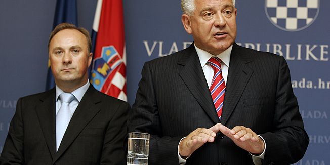 Zagreb, 260808.Press konferencija hrvatske Vlade u Banskim dvorima. Damir Polancec, Ivo Sanader, odgovarali su na novinarska pitanja.Foto: Goran Mehkek / CROPIX