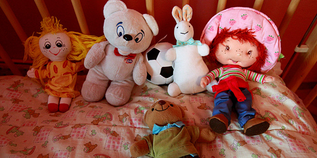 Zagreb, 151010.Rebrovac 26A. Kuca obitelji Cacko.Soba i igracke u kojoj  djevojcice Ane koju su odvojili od bake i smjestili je u dom za  djecu u Nazorovoj.Foto: Ronald Gorsic / CROPIX