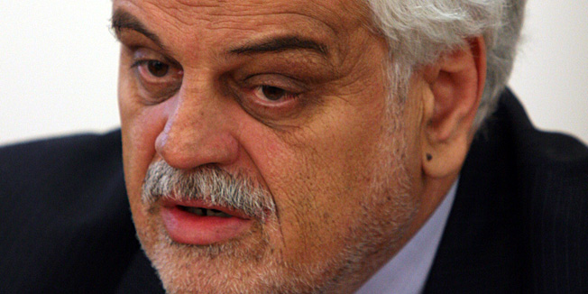 Vukovar, 190308.Konfenrencija za novinare u SDSS-u nakon Hrvatskog priznanja Kosova. Predsjednik stranke Vojislav Stanimirovic.Foto: Damir Glibusic / CROPIX