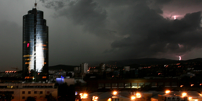 Zagreb, 230807.Nevrijeme, munja.Cibonin toranj.Foto Biljana Gaurina / CROPIX-zag-