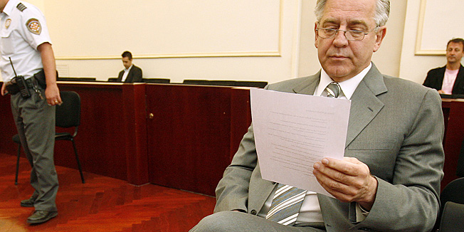 Zagreb, 180512.Zrinjevac.Zupanijski sud.Nastavak sudjenja Ivi Sanaderu u slucaju Hypo i Ina.Sudjenje je pocelo s svjedocenjem Mihail Gucerieva vlasnika ruske naftne kompanije.Na slici: Ivo Sanader.Foto: Damjan Tadic / CROPIX